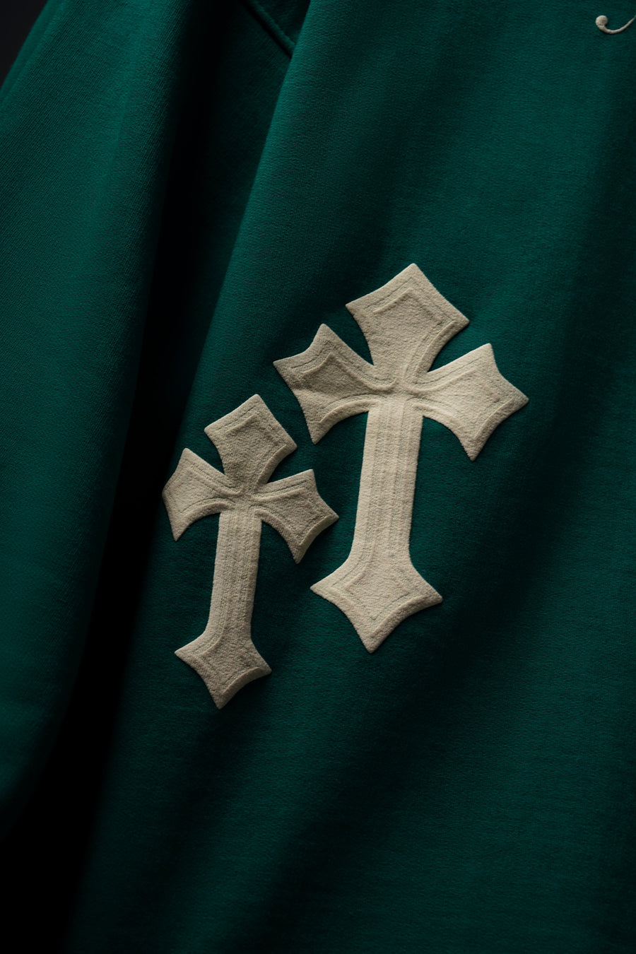 EMERALD GREEN
